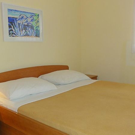 Villa Dvorine Tisno Kamer foto