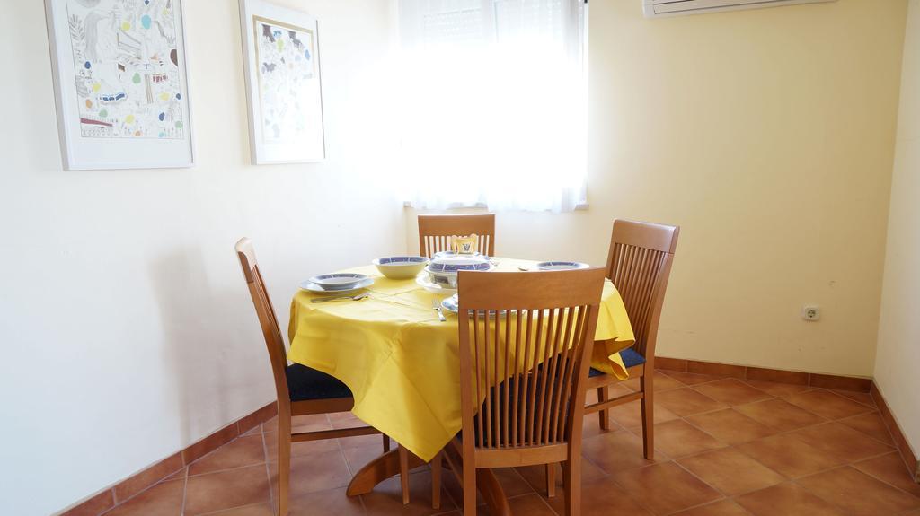 Villa Dvorine Tisno Kamer foto