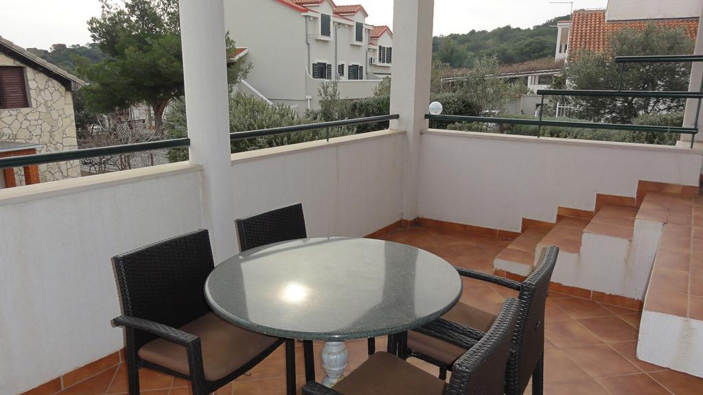 Villa Dvorine Tisno Buitenkant foto