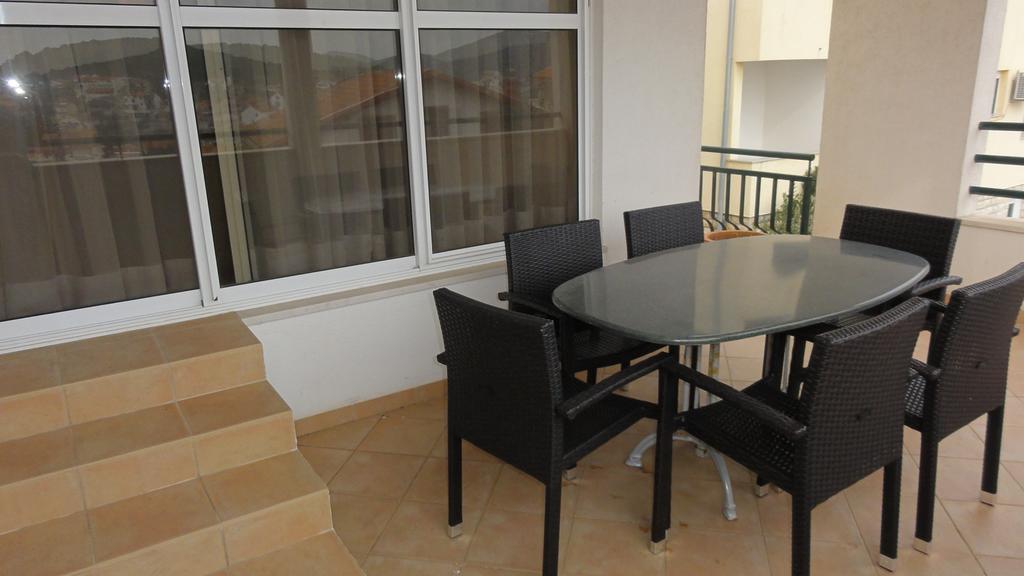 Villa Dvorine Tisno Kamer foto