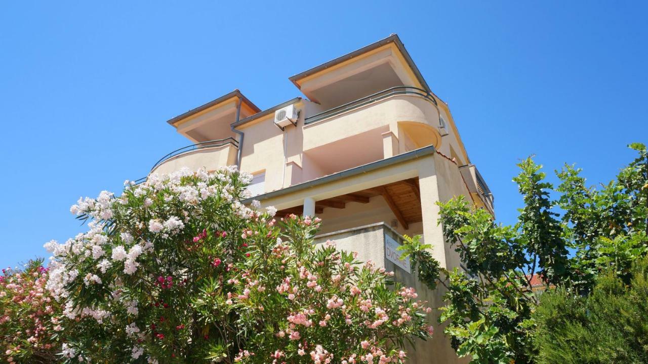 Villa Dvorine Tisno Buitenkant foto