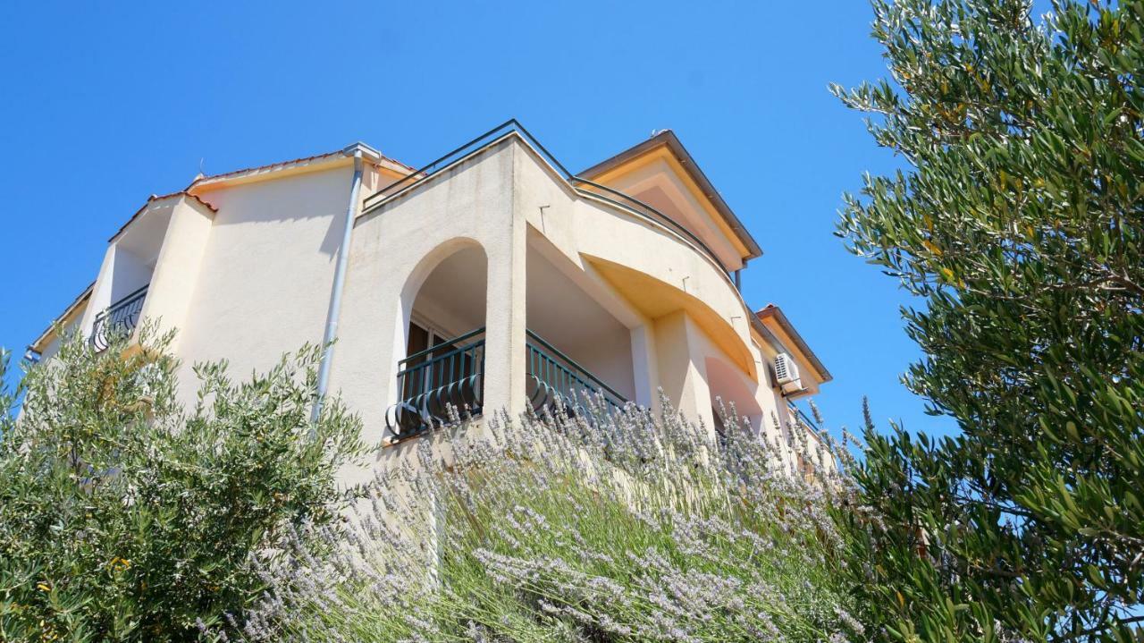 Villa Dvorine Tisno Buitenkant foto